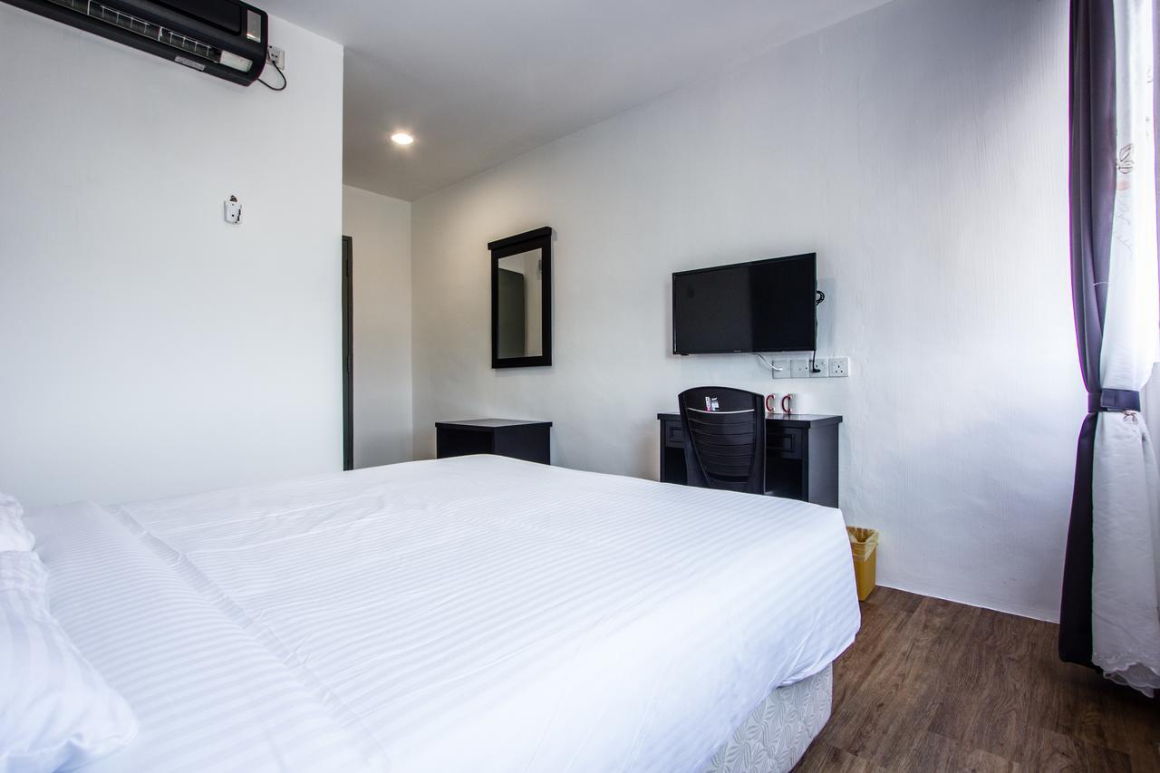 Big Orange Hotel, Jitra Exterior photo